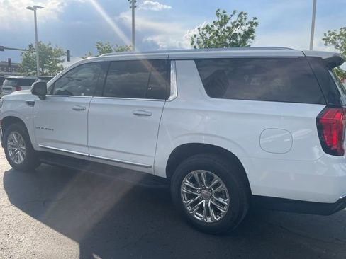 Used 2023 GMC Yukon XL SLT w/ SLT Luxury Package AWD/4WD image 3