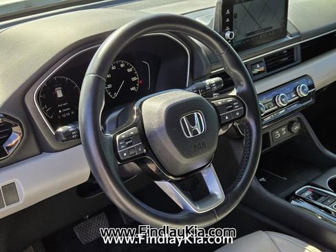 Used 2024 Honda Pilot Touring image 25