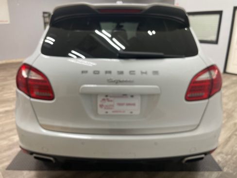 Used 2014 Porsche Cayenne AWD/4WD image 8