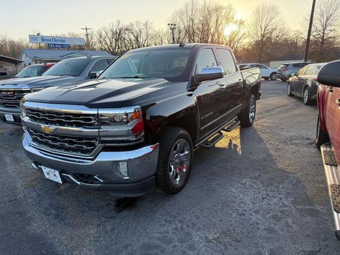 Used 2017 Chevrolet Silverado 1500 LTZ image 2