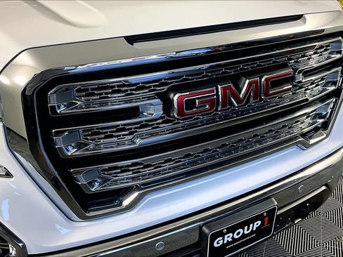 Used 2020 GMC Sierra 1500 SLT image 41