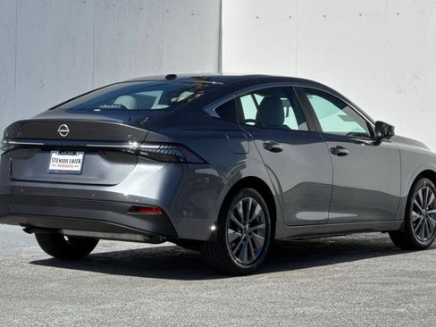 New 2026 Nissan Sentra SL w/ Floor Mat Package FWD image 4