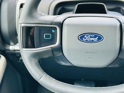 Used 2025 Ford Expedition Active AWD/4WD image 22