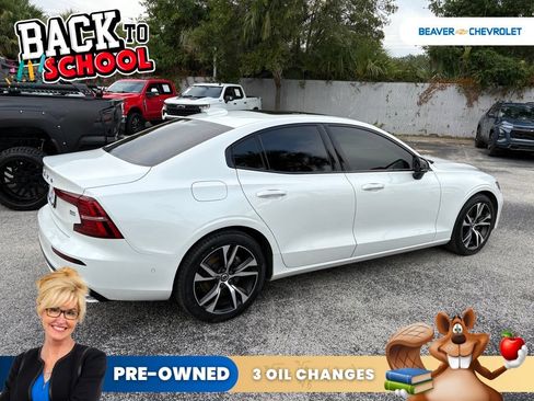 Used 2022 Volvo S60 B5 R-Design w/ Advanced Package FWD image 7