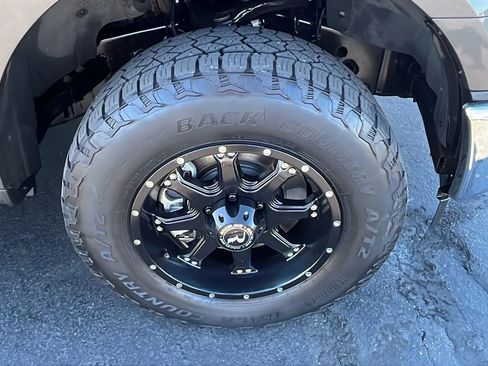 Used 2017 Ford F150 XLT w/ Equipment Group 302A Luxury image 11