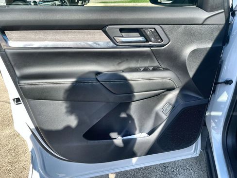 New 2026 GMC Terrain Denali w/ LPO, Floor Liner Package image 30