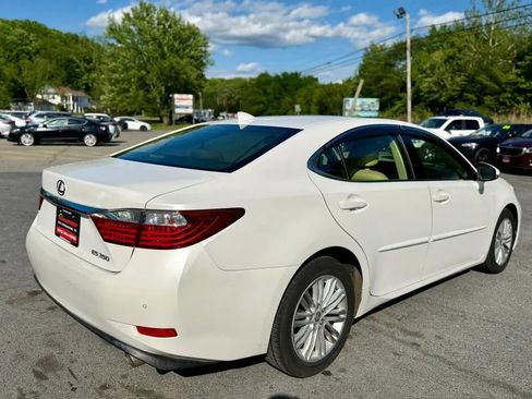 Used 2015 Lexus ES 350 w/ Luxury Package FWD image 8