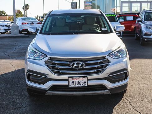 Used 2018 Hyundai Santa Fe Sport image 2