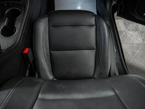 Used 2019 GMC Acadia SLT image 36