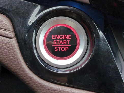 Used 2025 Honda Odyssey Touring image 25