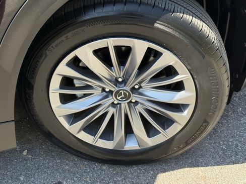 Used 2024 MAZDA CX-90 3.3 Turbo w/ Preferred Package image 9