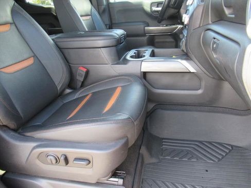 Used 2020 GMC Sierra 1500 AT4 w/ AT4 Premium Package image 11