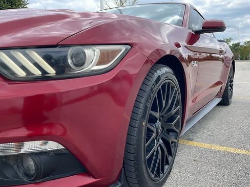 Used 2017 Ford Mustang GT Premium w/ GT Performance Package RWD image 3