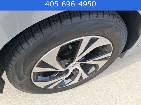 Used 2025 Subaru Legacy Premium image 26