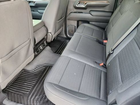 Used 2022 Chevrolet Silverado 1500 LT w/ Convenience Package II AWD/4WD image 32