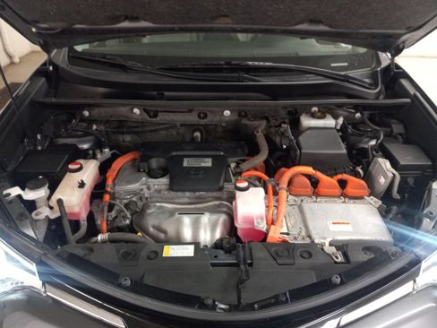 Used 2016 Toyota RAV4 Limited image 8