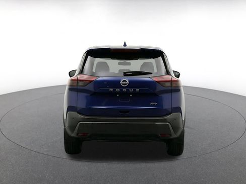 Used 2025 Nissan Rogue SV FWD image 8