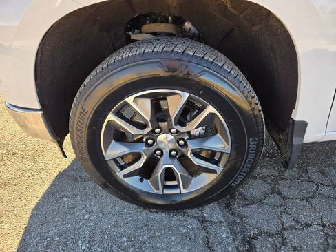 Used 2022 Chevrolet Silverado 1500 LT image 29