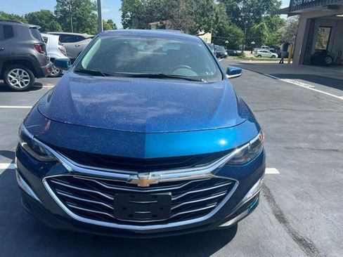 Used 2019 Chevrolet Malibu LS w/ Driver Confidence Package FWD image 2