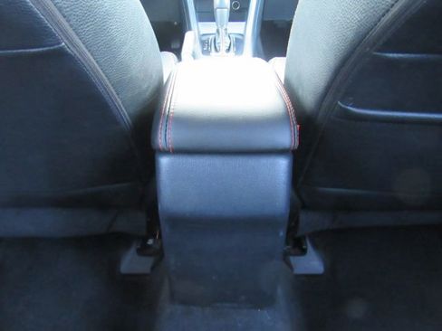 Used 2017 Subaru Crosstrek 2.0i Limited image 26