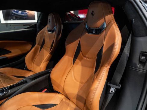 Used 2023 Ferrari 296 GTB RWD image 5