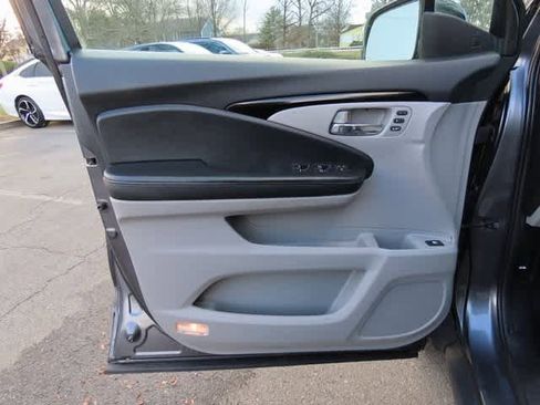 Certified 2020 Honda Ridgeline RTL-E image 17