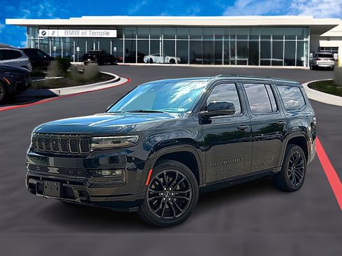 Used 2023 Jeep Grand Wagoneer Series III AWD/4WD image 1