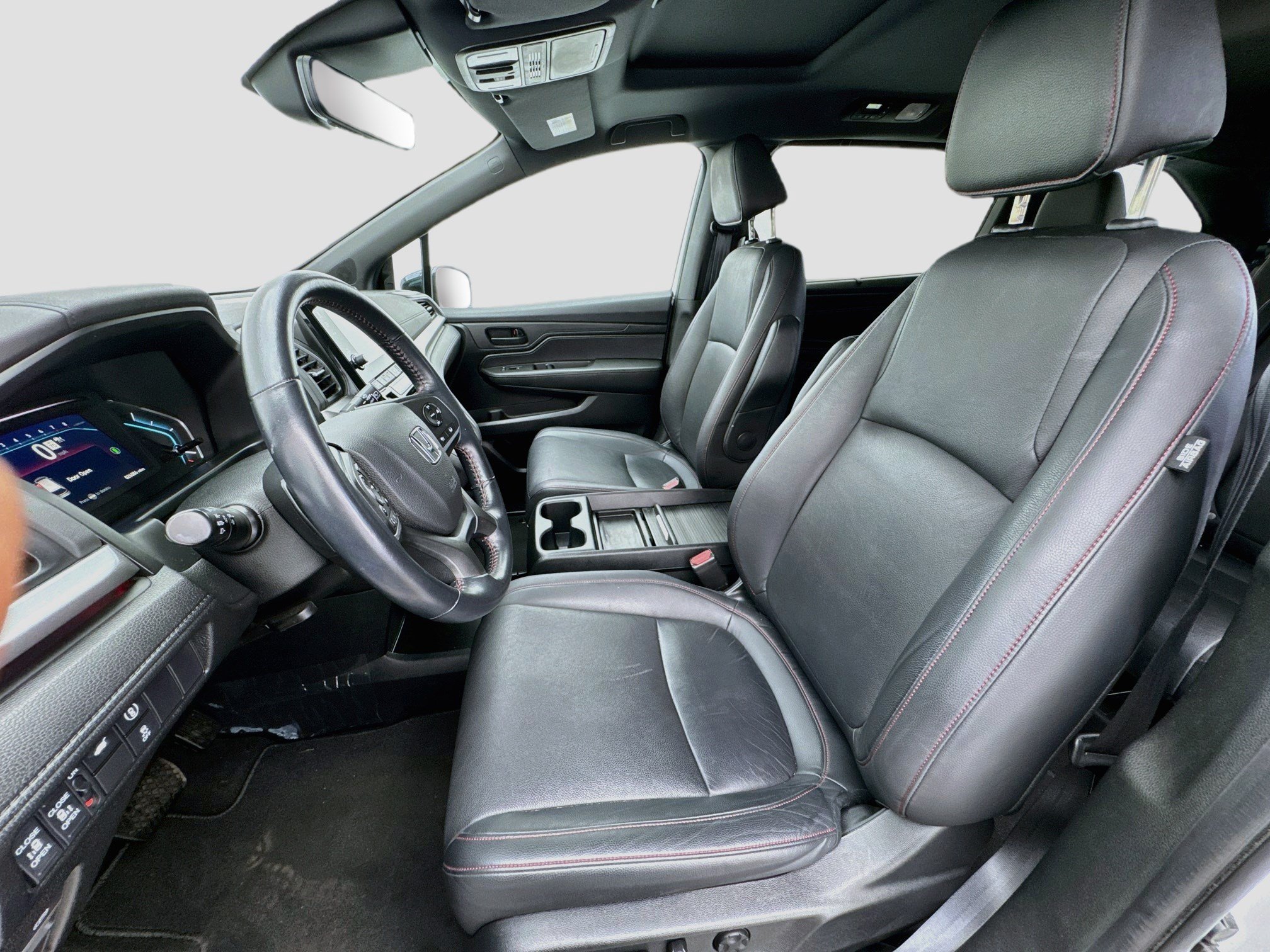 Used 2024 Honda Odyssey Sport image 13