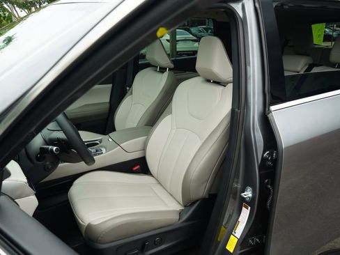 Used 2026 INFINITI QX60 Luxe w/ Cargo Package FWD image 14