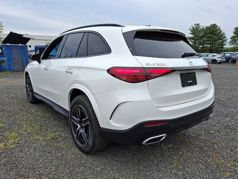 New 2025 Mercedes-Benz GLC 300 4MATIC image 4