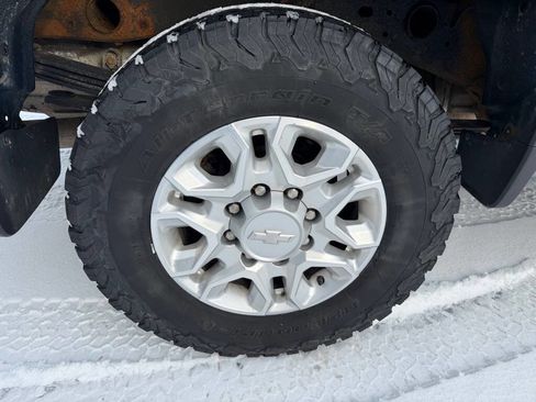 Used 2020 Chevrolet Silverado 2500 LT image 48