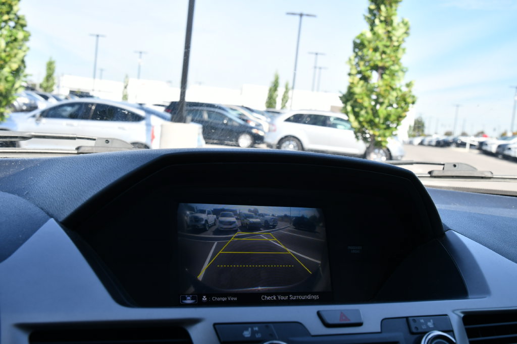 Used 2016 Honda Odyssey Touring Elite image 18