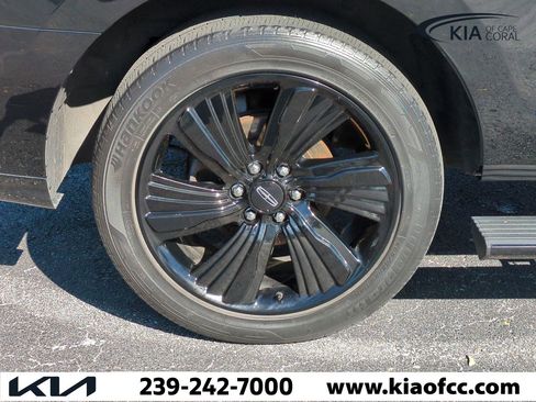 Used 2018 Lincoln Navigator Reserve w/ Technology Package image 10