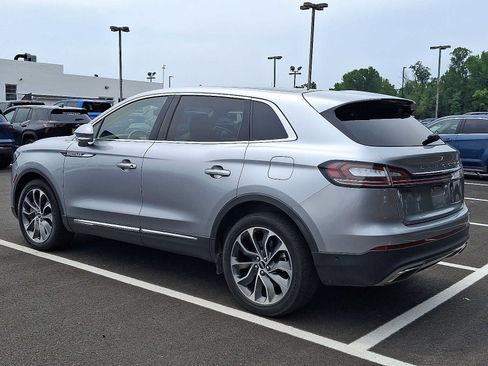 Used 2022 Lincoln Nautilus Reserve AWD/4WD image 3