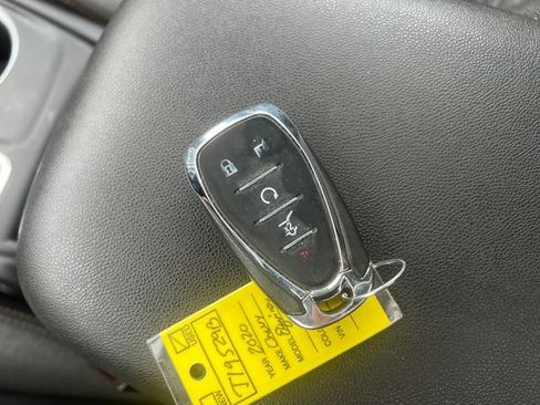 Used 2020 Chevrolet Equinox LT FWD image 30
