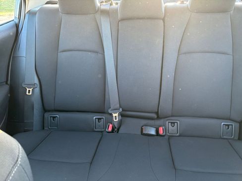 Used 2025 Toyota Corolla LE image 37