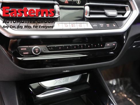 Used 2023 BMW X3 xDrive30i w/ M Sport Package AWD/4WD image 21