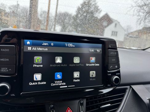 Used 2018 Hyundai Elantra GT image 36