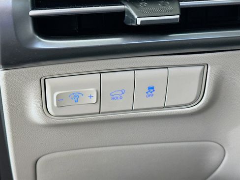 Used 2025 Hyundai Tucson SEL FWD image 16