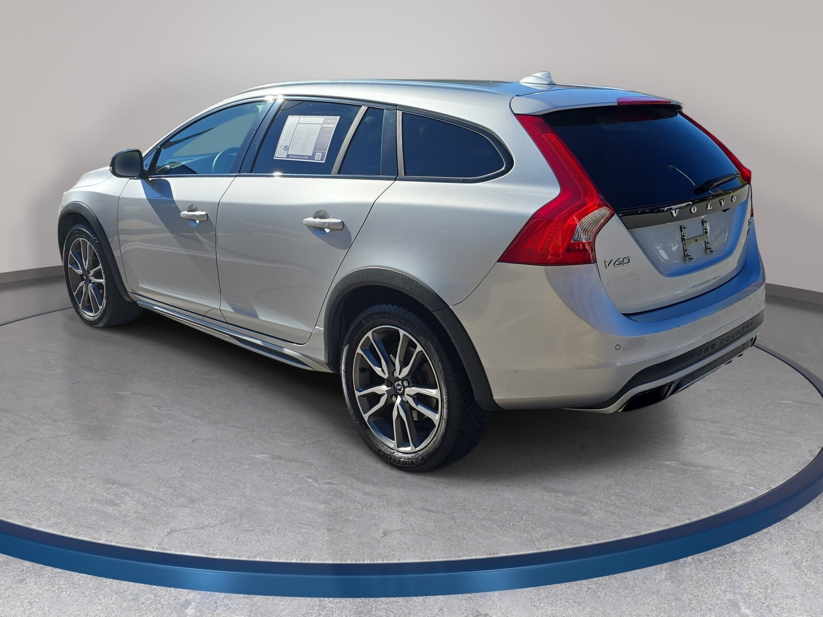 Used 2015 Volvo V60 T5 Cross Country w/ Protection Package AWD/4WD image 7