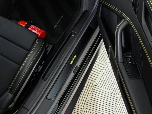 Certified 2024 Porsche 911 GT3 RWD image 22