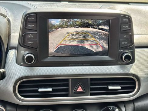 Used 2020 Hyundai Kona SEL FWD image 17