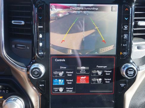 Used 2019 RAM 1500 Laramie AWD/4WD image 40