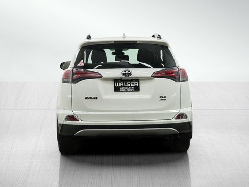 Used 2017 Toyota RAV4 XLE image 4