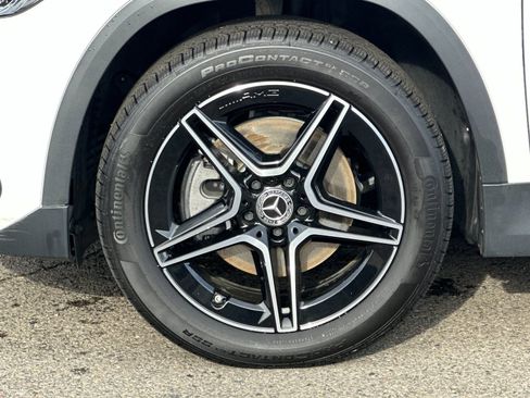 Certified 2022 Mercedes-Benz GLA 250 4MATIC image 24