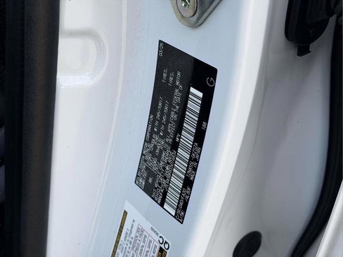 Used 2025 Toyota 4Runner SR5 image 27