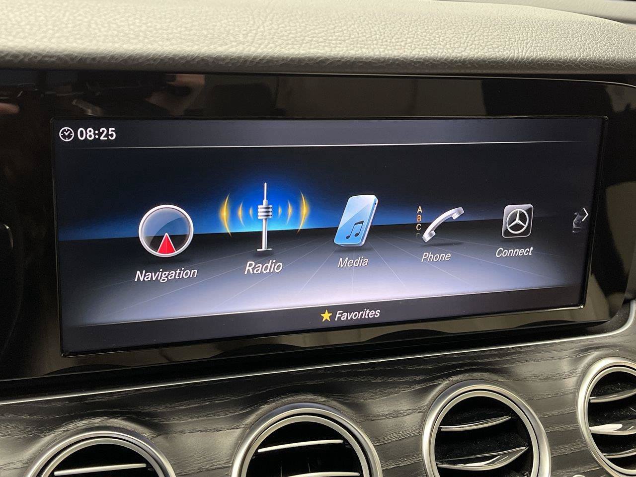 Used 2017 Mercedes-Benz E 300 4MATIC image 23