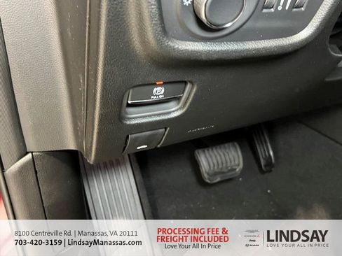 New 2025 Jeep Grand Cherokee Altitude image 30