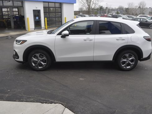 Used 2026 Honda HR-V LX image 4