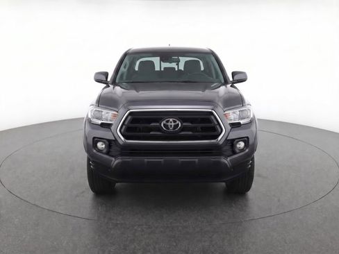 Used 2023 Toyota Tacoma SR5 AWD/4WD image 2